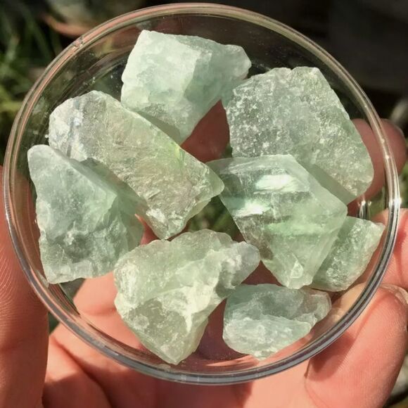 One Piece Green Fluorite Small Rough Crystal Mexico Chakra Healing Stone - Picture 1 of 4
